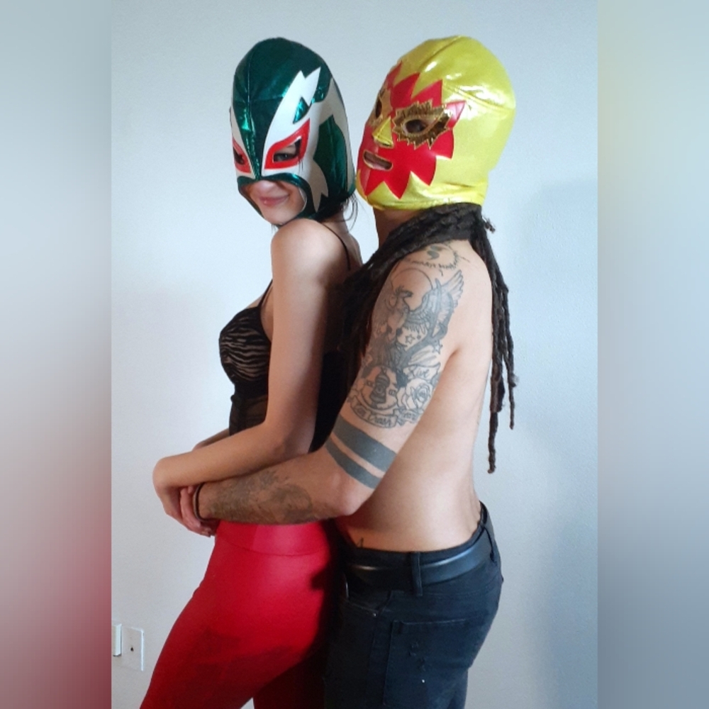 Lucha Libre luchador mask in vibrant green, white, and red - Picture 14 of 14